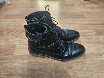 Steve Madden Boots 12