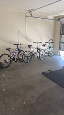 3 Mountain Bikes