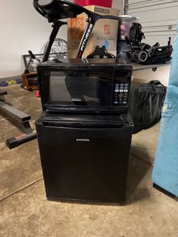 Mini Fridge & Microwave
