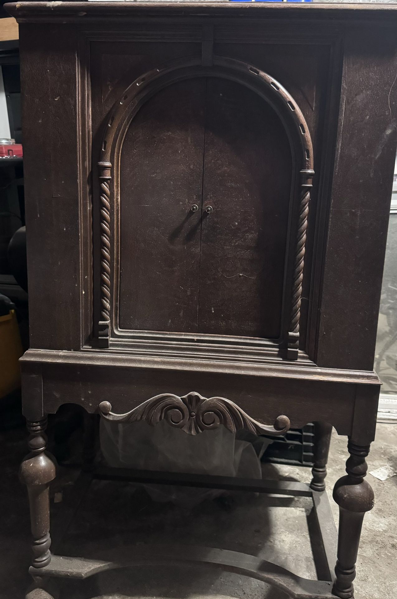 1929 Antique Radio Cabinet Model 54