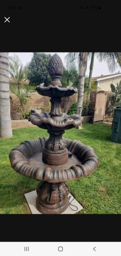 New 6ft Pineapple Water Fountain 
