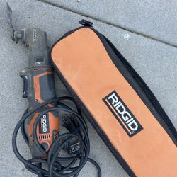 RIDGID Oscillating Multi-tool (corded ) + Bag