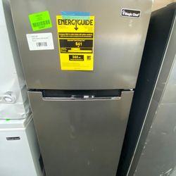 MAGIC CHEF MCDR740STE 7.3 cu. ft. 2-Door Refrigerator