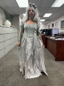 Halloween dead bride