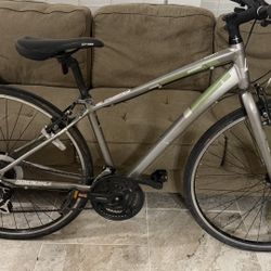 Diamondback Hybrid Bike