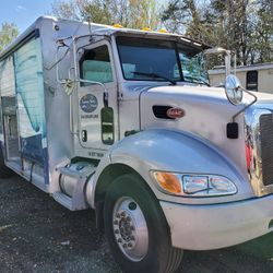 2010 Peterbilt Parts Only 