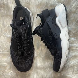 Men’s Shoes Nike Huarache Size 12