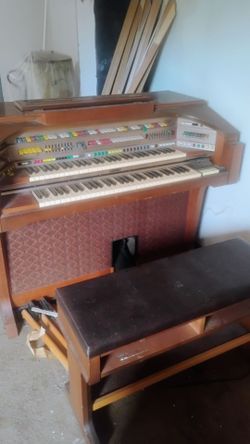 Free Lowrey Double Manual Electric Organ with Bench