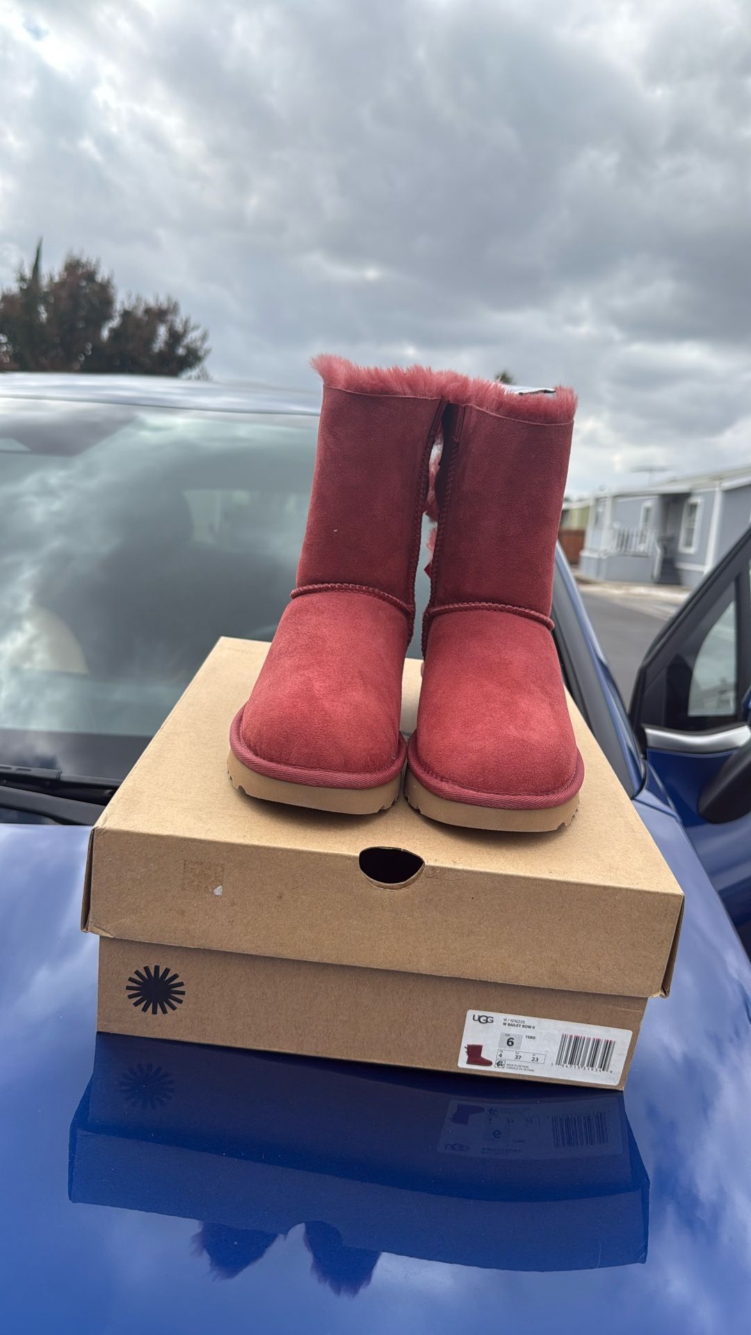 UGG Botas. Originales. Nuevas. $70. Size #. 6