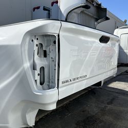 4th Gen Chevy Silverado Dually Bed