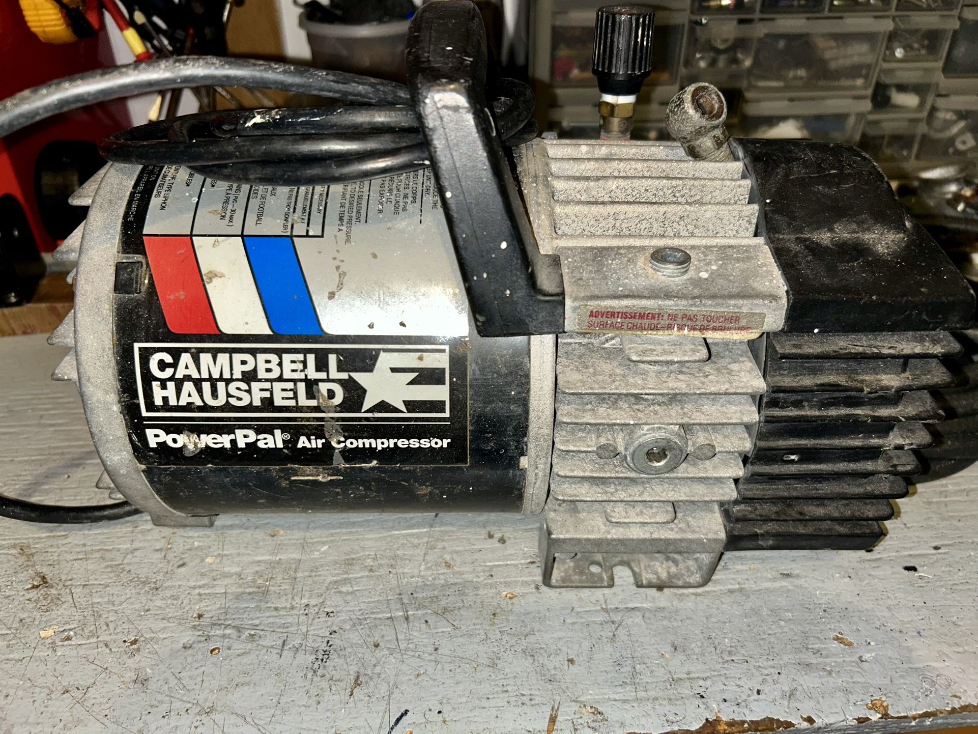 Campbell Hausfeld MT300004 Power Pal Electric Tankless Air Compressor