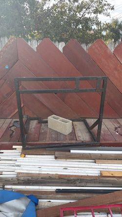 Metal Frame Stand / Rack car wash