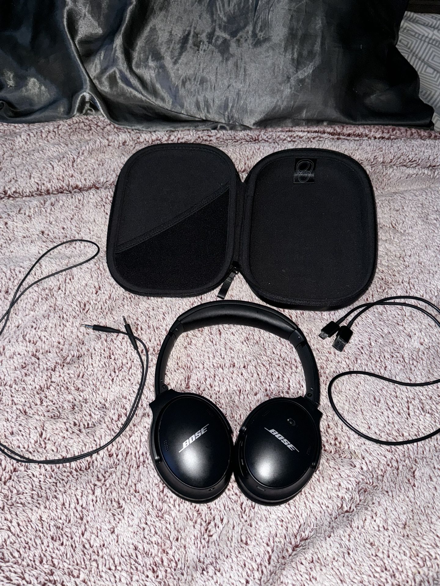 Bose QC45 Headphones 
