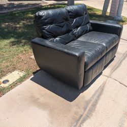 Free Black Leather Loveseat With Recliners 
