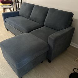 Modern Sofa – Gently Used, Great Condition