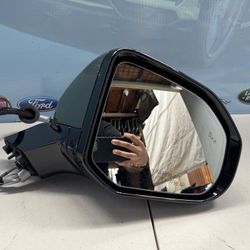 22-24 RIVIAN R1S RIGHT SIDE MIRROR 