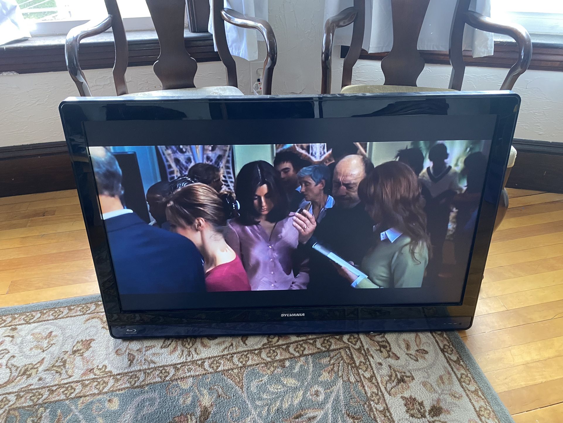 42” Sylvania TV With Blue Ray Build In