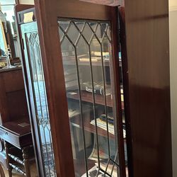 Three beautiful vintage oak bookcases with lead glass $500 each $1200 for all three. Library Bureau Solemakers