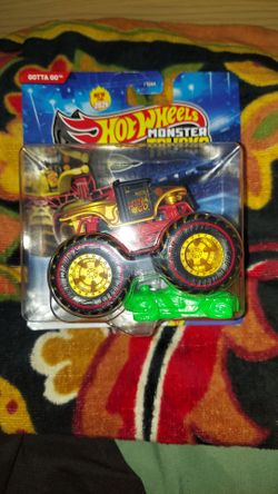 Hat wheel monster truck gotta go treasure hunt  $15
