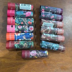 Almay Lipstick Bundle 