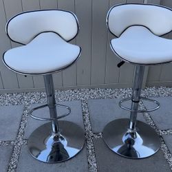 Modern  adjustable height swivel bar stools