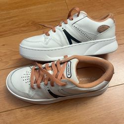 Lacoste Women's L005 Leather Sneakers White/Tan Size 5.5