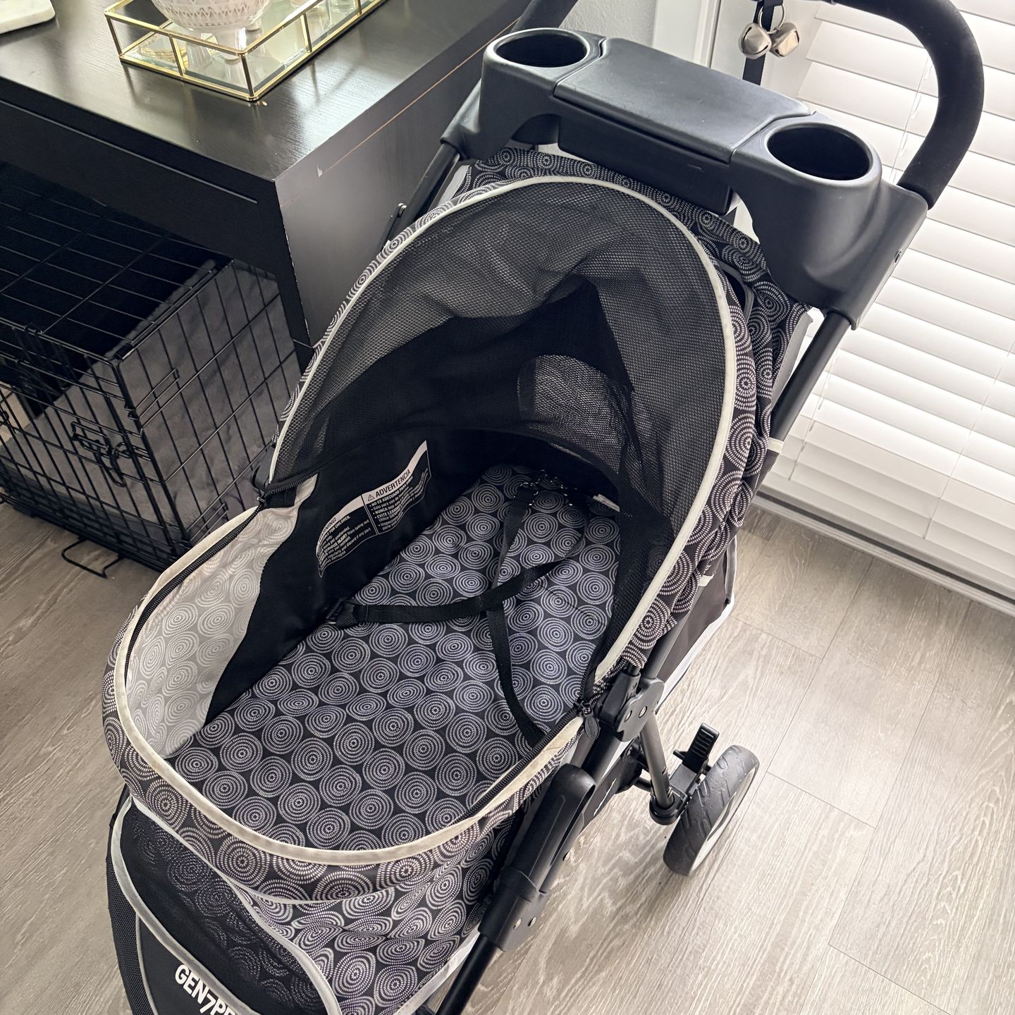 Pet Stroller – 3-Wheel, Foldable, Cup Holders – Great Condition