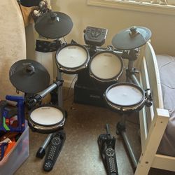 Simmons Electric Drum Set 