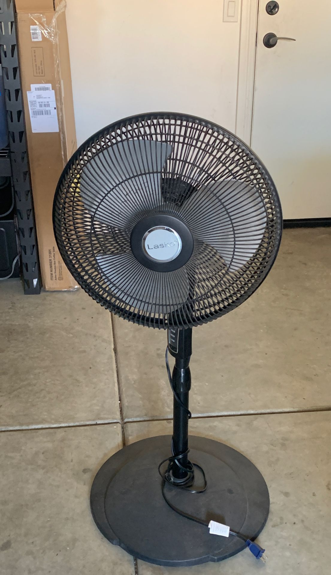 Oscillating fan