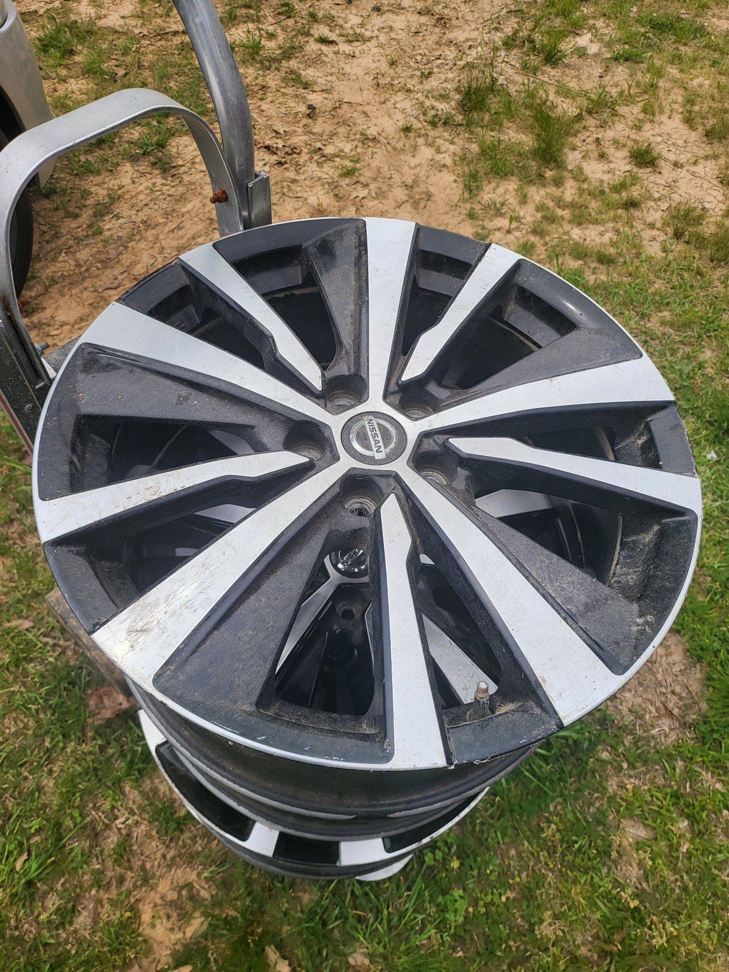 Nissan Rims