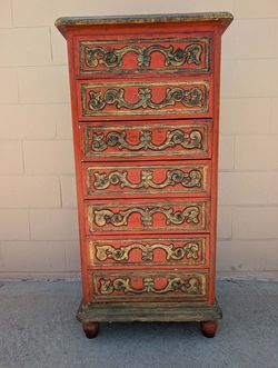 Vintage dresser