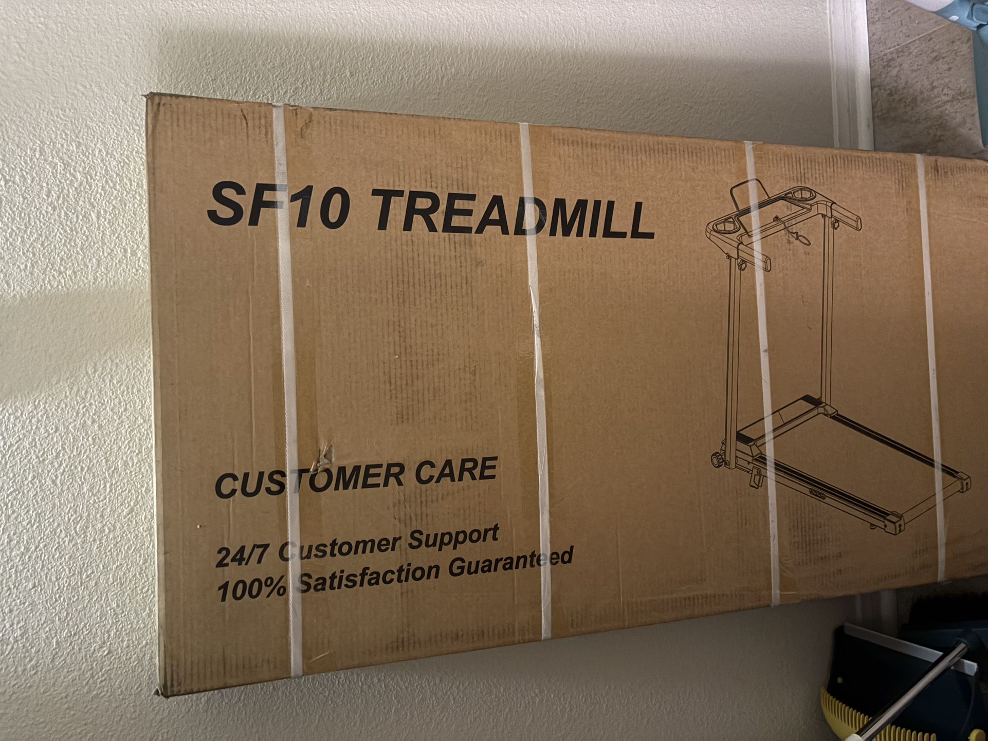 BRAND NEW 4-in-1 Treadmill (UNOPENED)