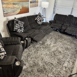 * Like New * Ashley Furniture 3pc electric moular reclining couch love seat & lounge chair ( Free Delivery )