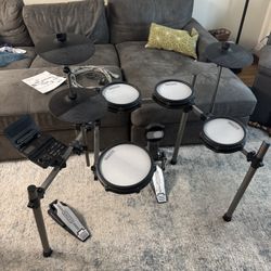 Simmons Titan 50 Electronic Drum Kit