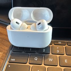 Apple AirPods Pro 2nd Generation 