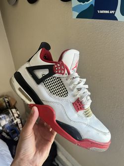 Jordan 4 Fire red