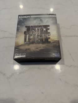 Mezco - Justice League One:12 Collective Batman (Tactical Suit)