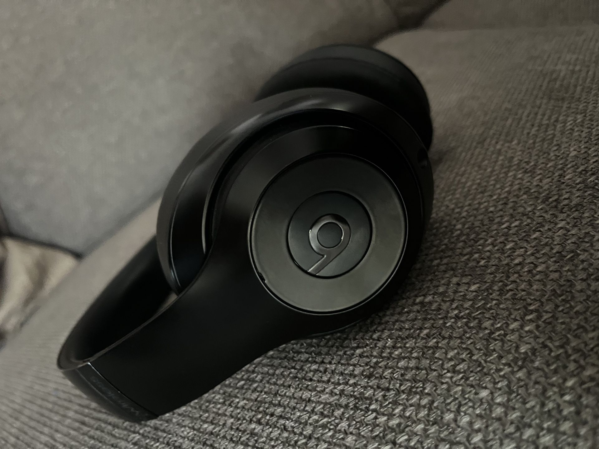 Wireless Beats solo 4 headphones 