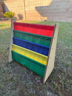 Kids bookshelf