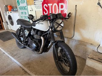 2015 Triumph Truxton