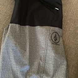 Boys Volcom board shorts 🏖️