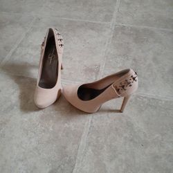 JESSICA SIMPSON  HIGH HEELS.  SIZE.  8.5 GOOD CONDITION  $10