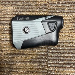 Bushnell Tour V5