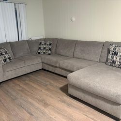 ✨ Beautiful Living Room Set for Sale! ✨/✨ ¡Sala hermosa en venta! ✨