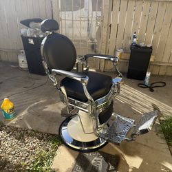 Barber chair