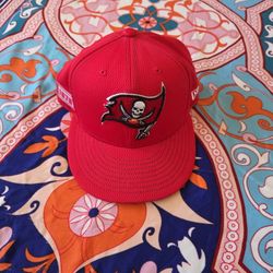 Tampa Bay BUCS Snapback Hat
