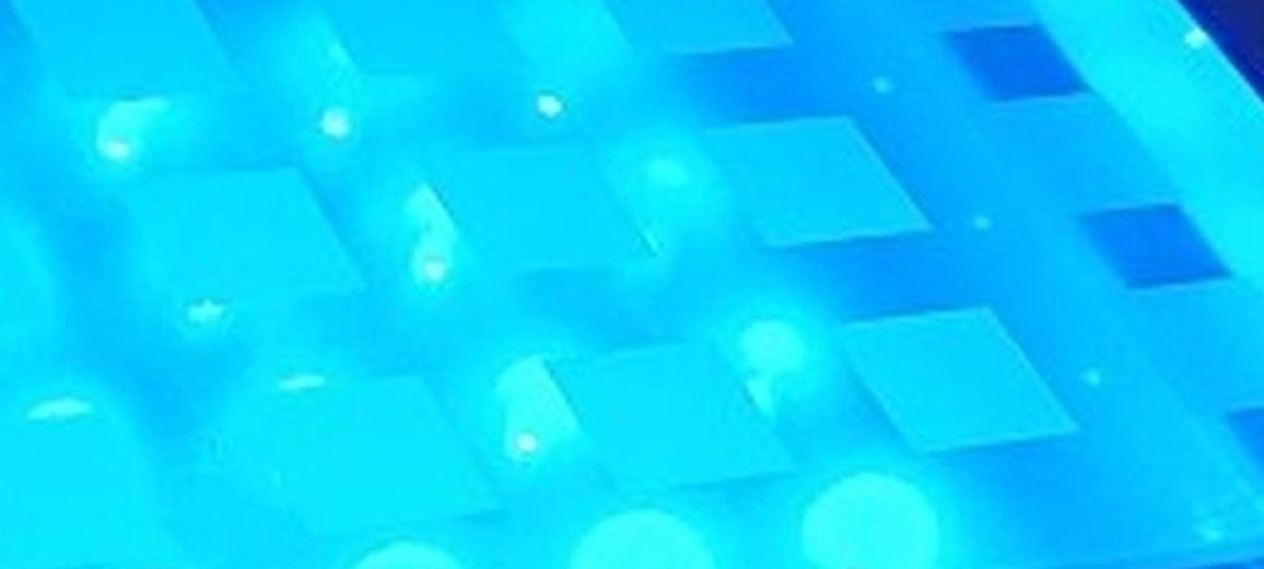Cristal LED BLUE WALL INN LIFHTS DECORATIVE. BEAUTIFUL