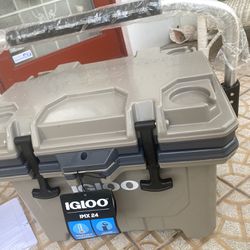 Brand New Igloo Duper Cool Cooler