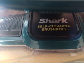 Shark Upright Vacuum, Navigator Lift-Away with Self-Cleaning Brushroll, HEPA Filter, S