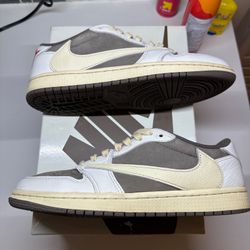 Travis Scott Jordan 1 Low “Reverse mocha”